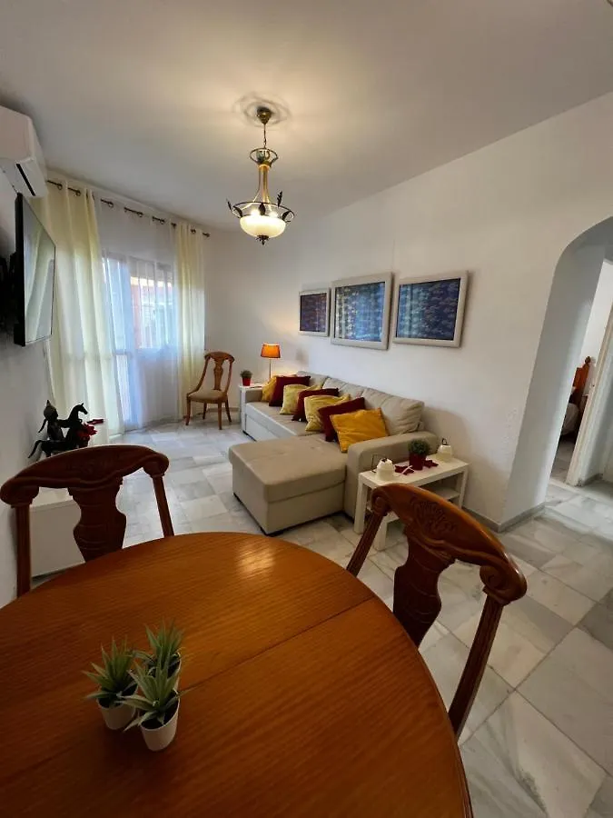 Synergy Apartment, 2 Bedroom, City Center By Namaste Elite Torremolinos 0*,
