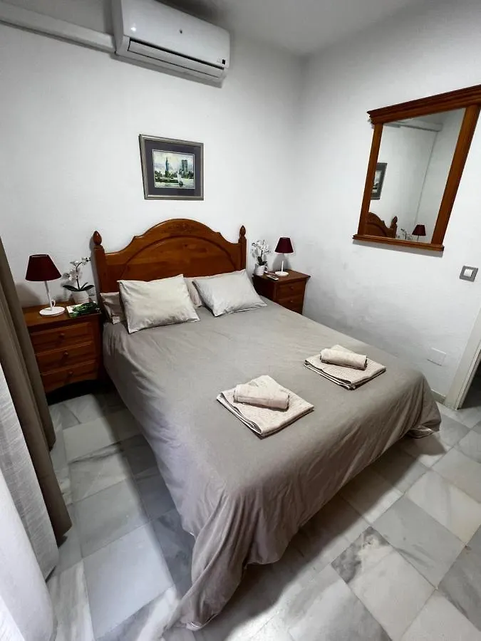Synergy Apartment, 2 Bedroom, City Center By Namaste Elite Torremolinos Apartamento