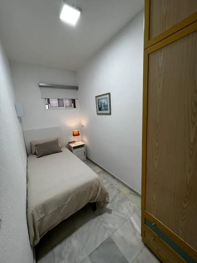 Synergy Apartment, 2 Bedroom, City Center By Namaste Elite Torremolinos Apartamento